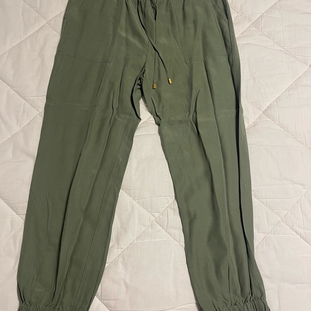 Ellen Tracy Sage Green Elastic Waist Pants